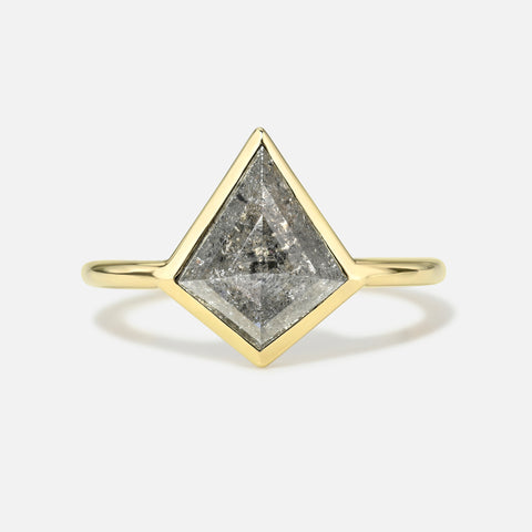 Kite Solitaire Ring