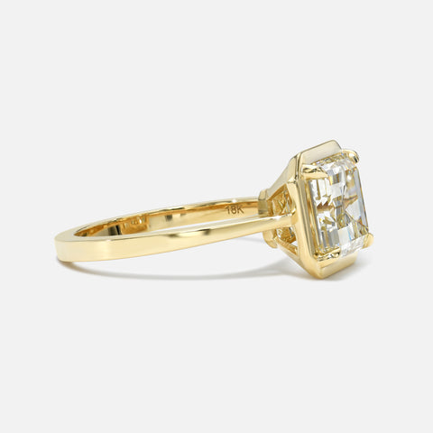 Emerald Solitaire Ring