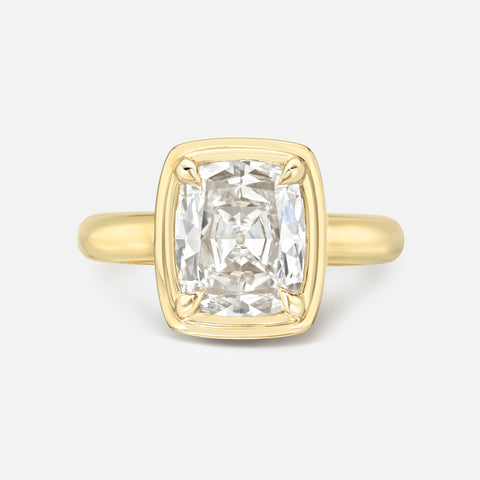 Paruzzi Chunky Mini Framed Solitaire Ring